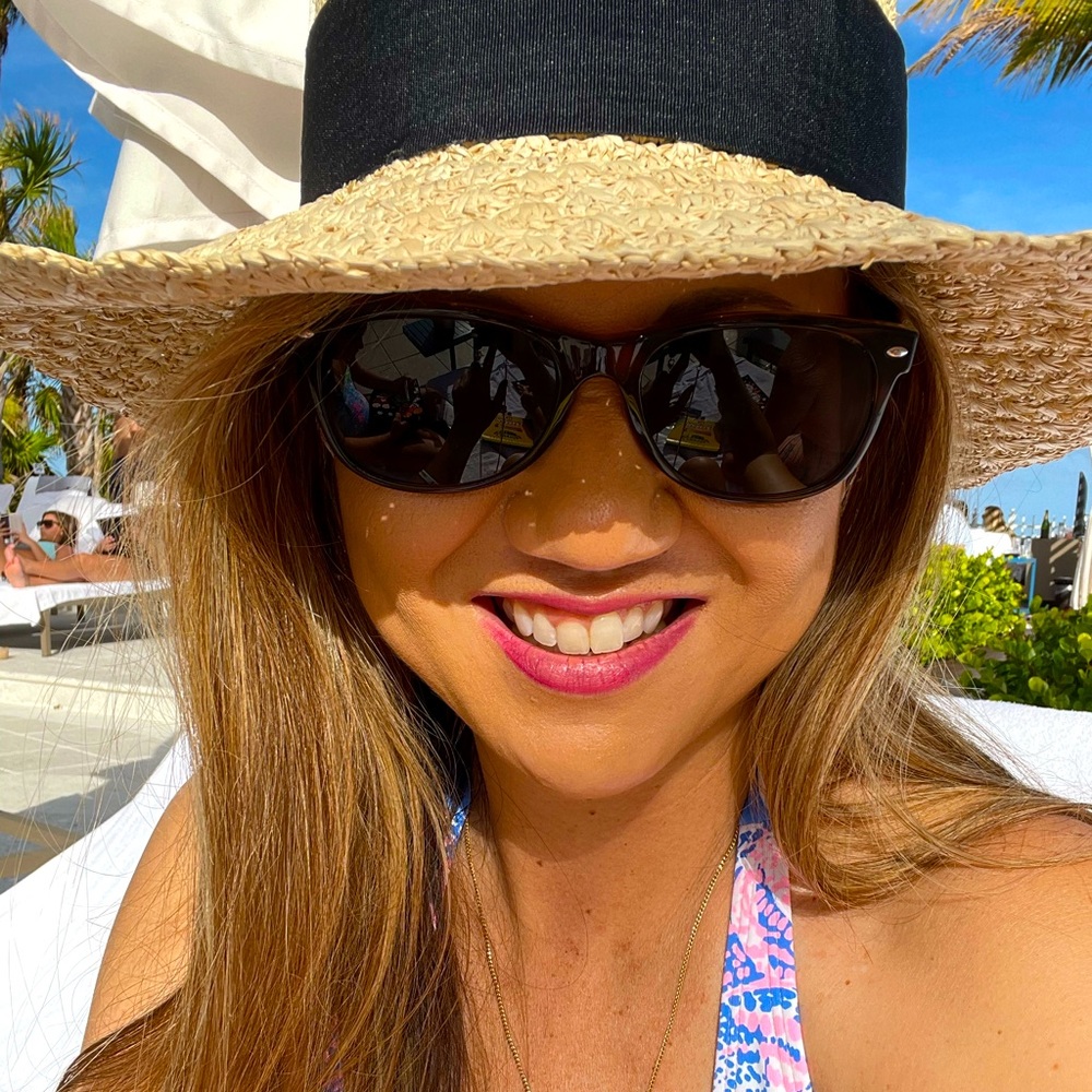 Meet your Posher, Christina